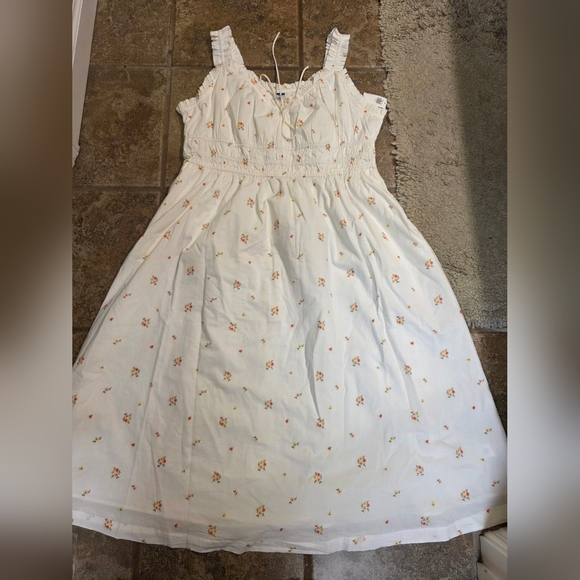 Old Navy Xl Waist Defined Midi Dress White Floral Nwt - Picture 3 of 4